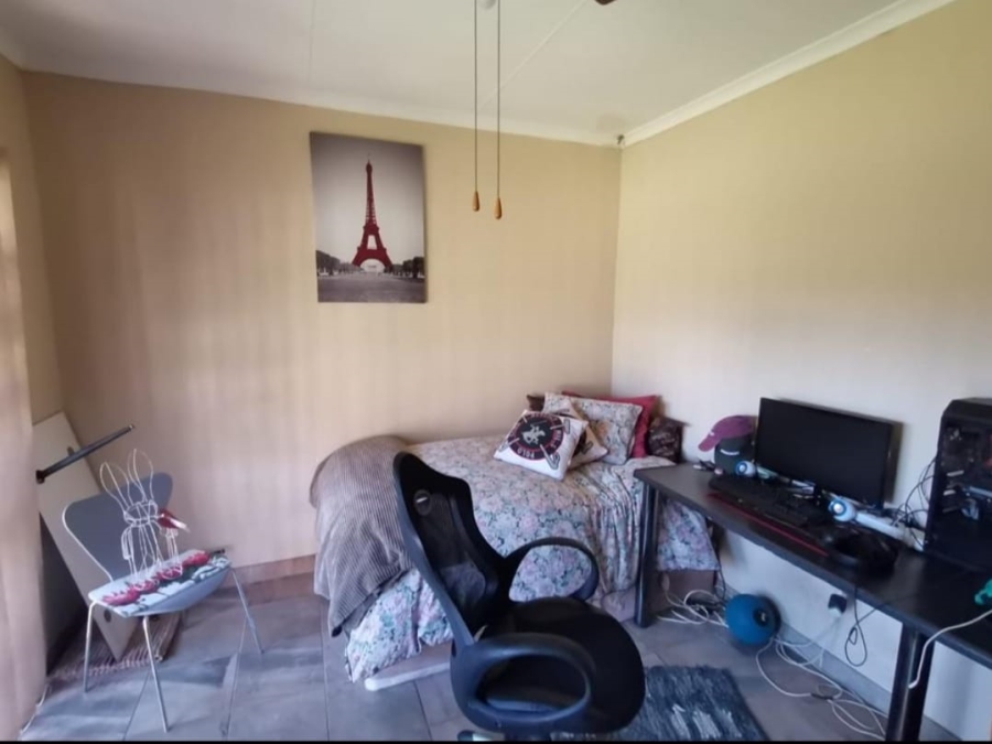 4 Bedroom Property for Sale in Vaalpark Free State